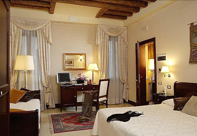 Ca' Del Nobile Hotel Venice 3*,  Italy